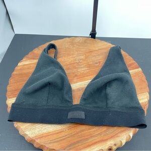 SKIMS Cotton Rib Plunge Bra Size M in color Soot (Black)